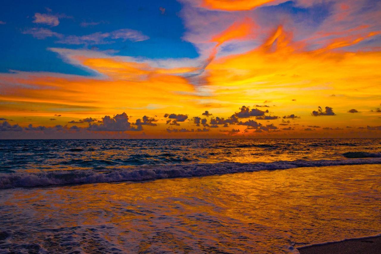 Anna Maria Island Runaway Tropical Escape Bradenton Beach Exterior photo