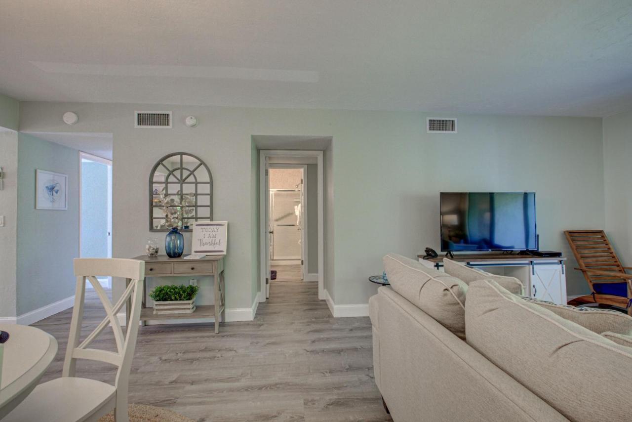 Anna Maria Island Runaway Tropical Escape Bradenton Beach Exterior photo